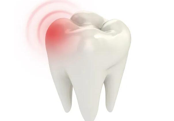 牙龈出血的危害有哪些？牙龈出血可以吃杨梅吗？