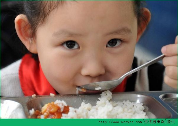 小学生午餐吃什么好？小学生午餐食谱大全(1)